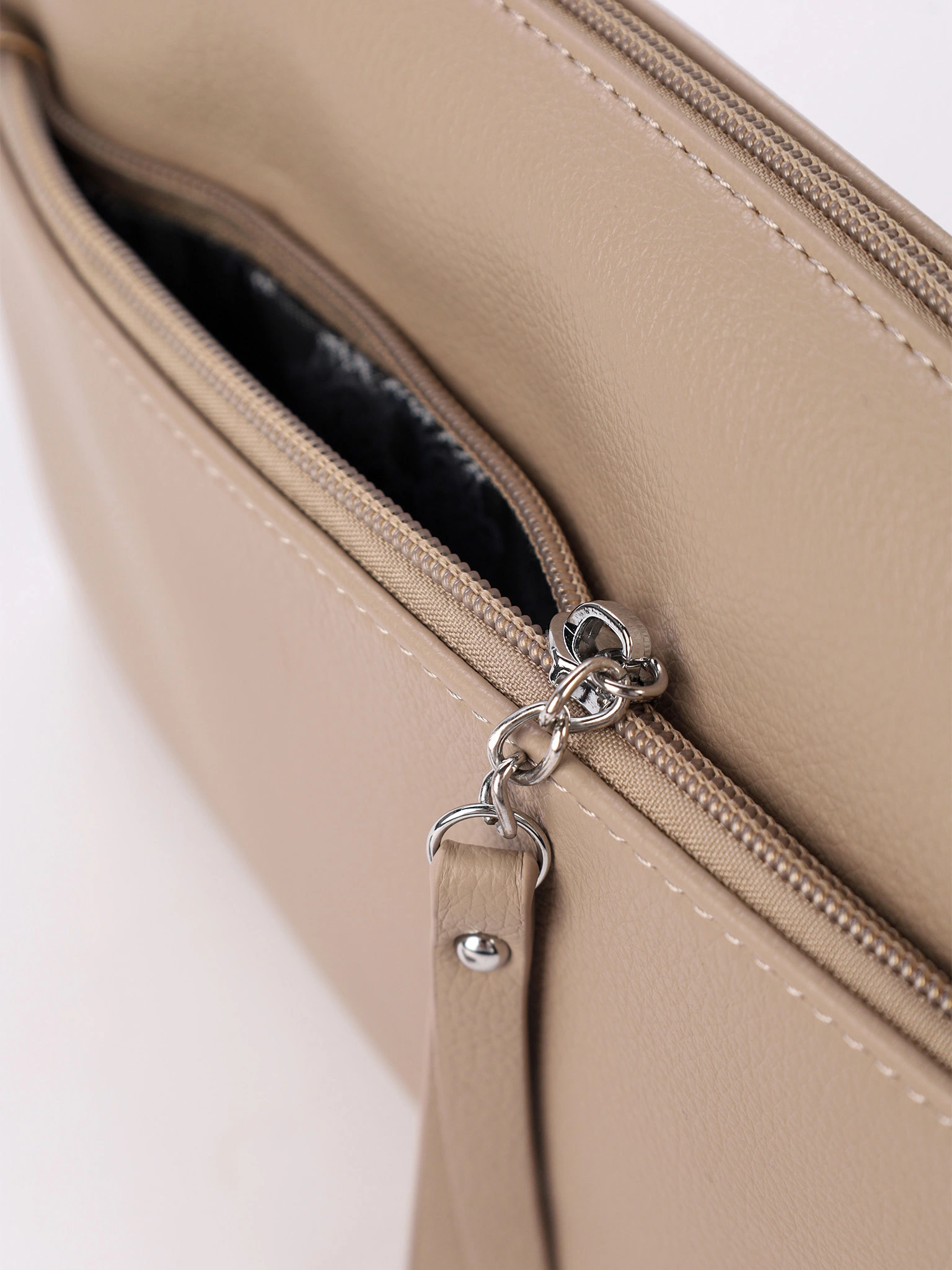 Сумка-кроссбоди в ассортименте